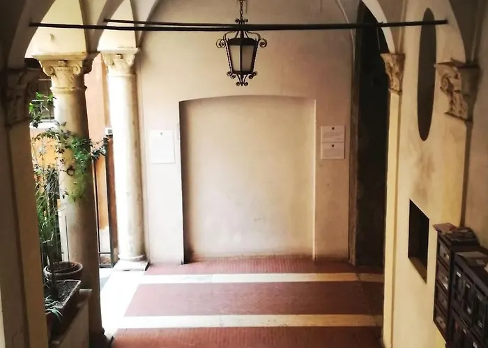 In A 1400s Building In Via Dei Coronari Piazza Navona